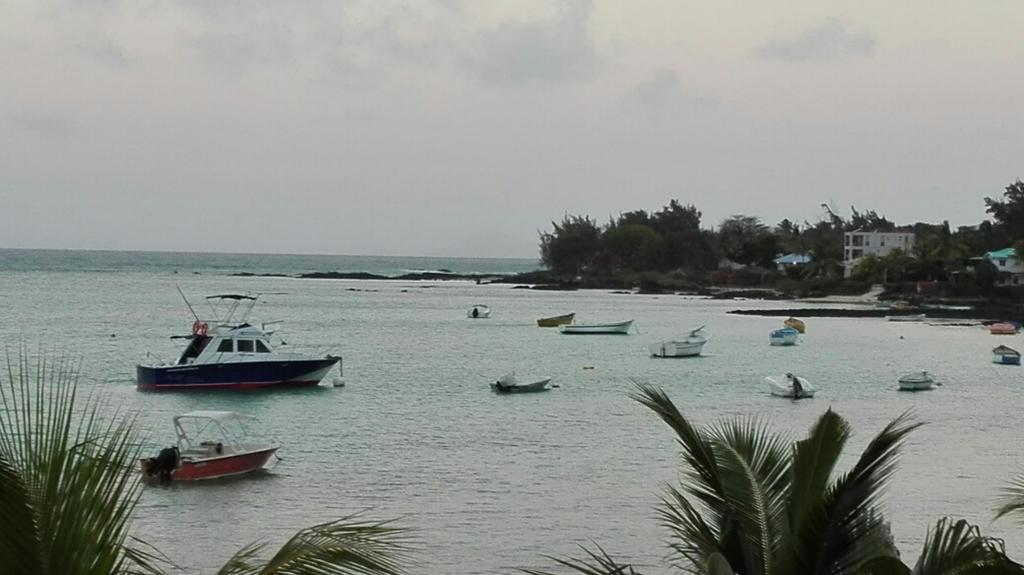 ホテル La Francaise Pereybere Beach エクステリア 写真
