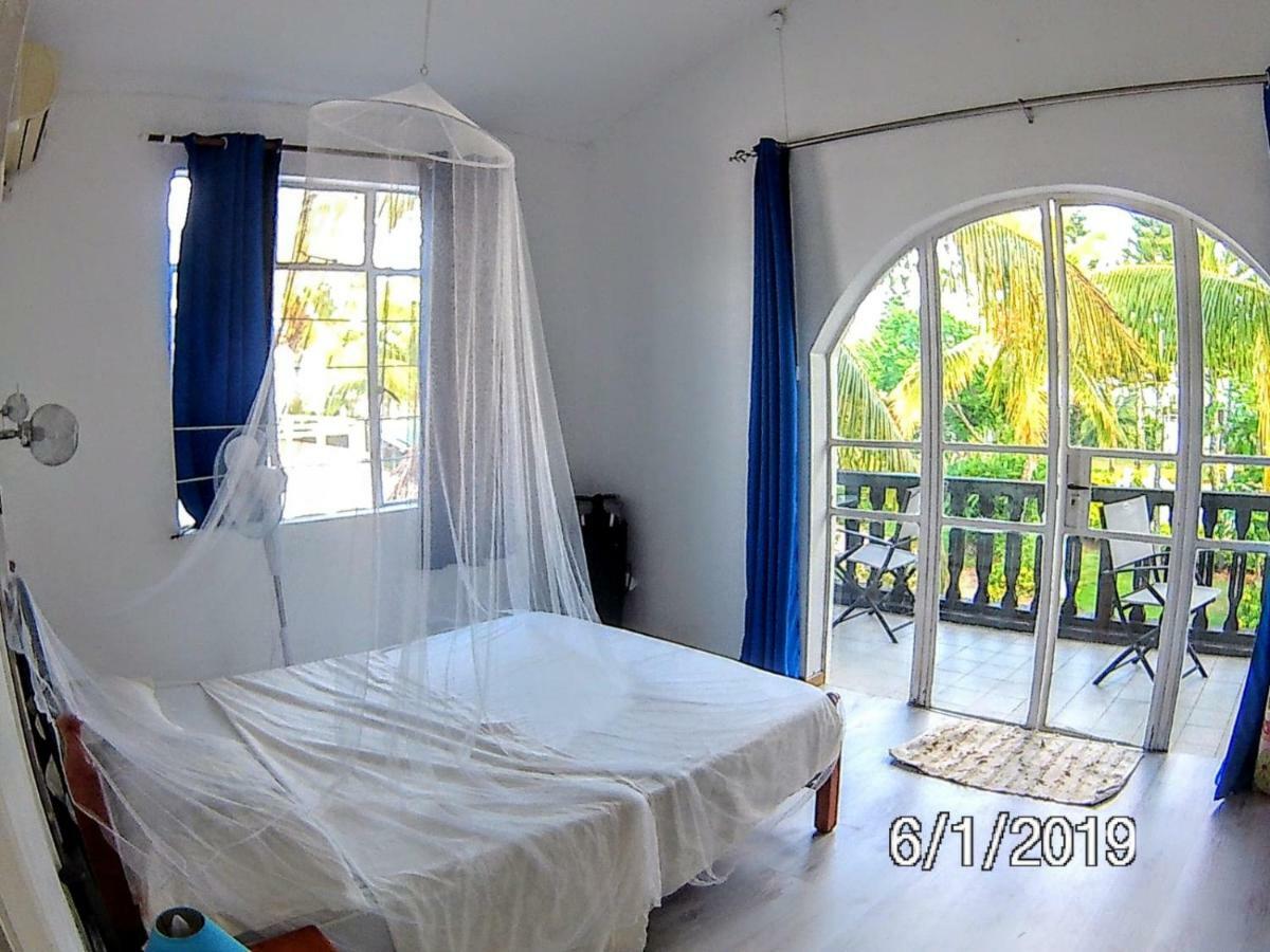 ホテル La Francaise Pereybere Beach エクステリア 写真